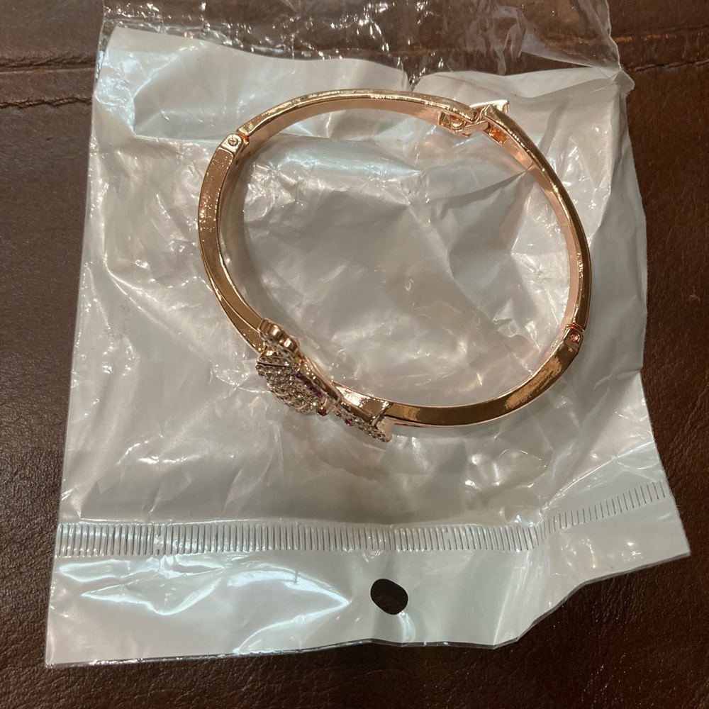 NIP Rose Gold Sparkling Butterfly Bangle